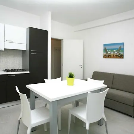 Cozy Escape By The Sea In * Bibione