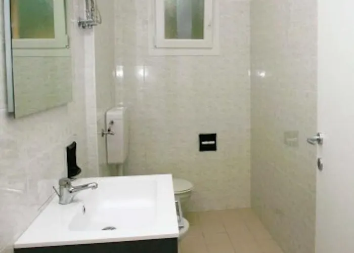 Cozy Escape By The Sea In * 비비오네