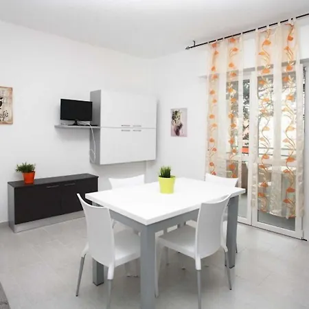 Appartement Cozy Escape By The Sea In *